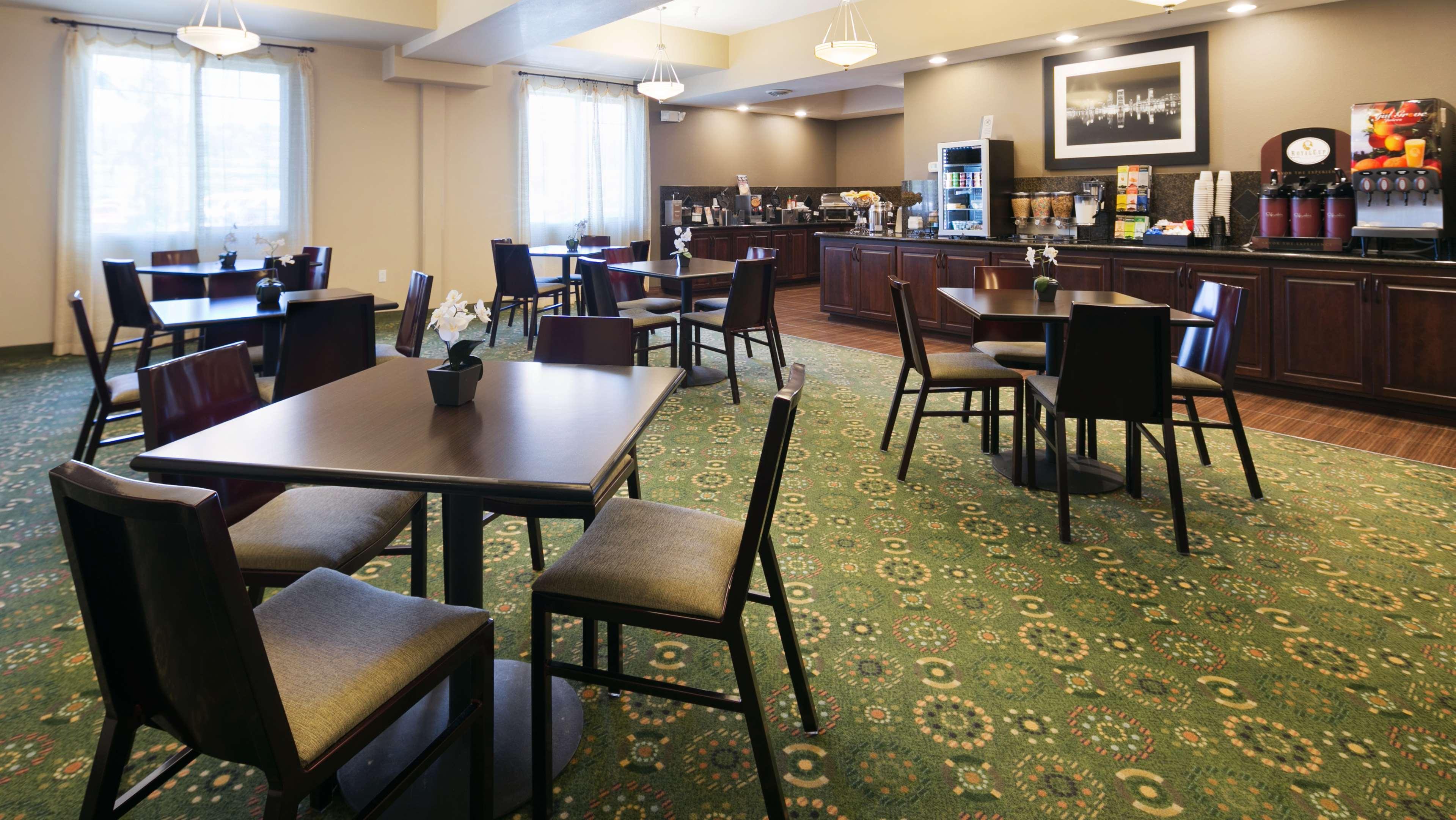 Best Western Plus Port Of Camas-Washougal Convention Center Exterior photo